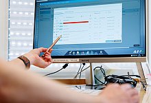 Elektronische Patientenakte "ePA" - Daniel Karmann/dpa