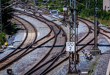 Generalsanierung Hamburg - Berlin - Jens Büttner/dpa