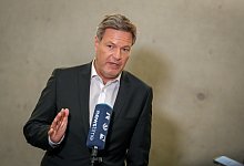 Haushaltsausschuss ber&auml;t &uuml;ber Krise bei Northvolt - Kay Nietfeld/dpa