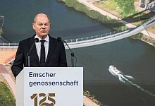 Scholz bei der Emschergenossenschaft - Oliver Berg/dpa