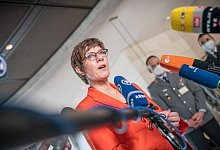 Annegret Kramp-Karrenbauer - Foto: Michael Kappeler/dpa
