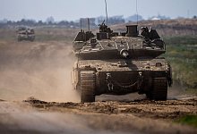 Panzereinsatz - Ariel Schalit/AP/dpa