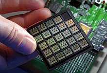 Mikrochips - Jan-Peter Kasper/dpa-Zentralbild/dpa