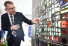 K&ouml;lner Dombauh&uuml;tte restauriert Notre-Dame-Fenster - Oliver Berg/dpa