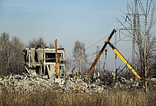 Tr&uuml;mmer in Makijiwka - Uncredited/AP/dpa