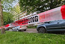 M&auml;dchen bei Attacke vor Haus in Halle verletzt - Tobias Junghann&szlig;/dpa