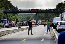 Gaffer auf Autobahn und Br&uuml;cke - Gerald Dunkel
