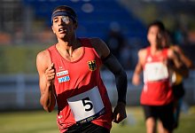 Marvin Dogue (l) belegte mit seinem Team bei der WM im Modernen F&uuml;nfkampf in Alexandria den dritten Platz. - Tamas Kovacs/MTI/AP/dpa/Archivbild