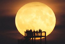 Supermond - Thomas Lindemann/dpa