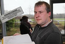 Rechtsanwalt Andr&eacute; Ostermann k&auml;mpft gemeinsam mit seiner Mandantin, die anonym bleiben m&ouml;chte, gegen eine MPU-Auflage der lippischen Stra&szlig;enverkehrsbeh&ouml;rde. - Vera Gerstendorf-Welle