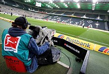 Geisterspiele - Foto: Geisterspiele in der Corona-Krise. Foto: Roland Weihrauch/dpa