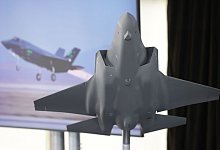 Spatenstich für Rheinmetall-Fabrik für F-35-Kampfjet-Bauteile - David Young/dpa