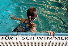 Wieder mehr Schwimmabzeichen - Fabian Sommer/dpa