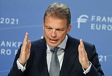 Die Finanzbranche nimmt die Herausforderungen des Klimawandels nach Einsch&auml;tzung von Bankenpr&auml;sident Sewing sehr ernst. - Arne Dedert/dpa