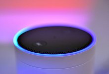 Der Lautsprecher Amazon Echo. Eine Software soll nun Stimmen von Personen erlernen können. - Britta Pedersen/dpa-Zentralbild/dpa