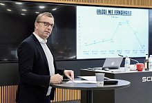 Bilanz-PK DSC Arminia Bielefeld - Peter Unger