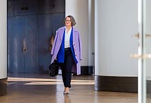 Ina Scharrenbach - Rolf Vennenbernd/dpa