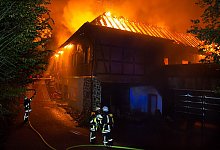 Gro&szlig;brand in Porta Westfalica - FOTO: FEUERWEHR PORTA / MICHAEL HORST