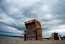 Trübes Wetter an der Ostsee - Daniel Bockwoldt/dpa/dpa-tmn