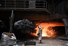 Stahlproduktion bei Thyssenkrupp Steel - Federico Gambarini/dpa