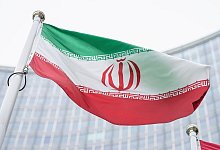 Im Iran halten die Proteste gegen das islamische System nach dem Tod von Mahsa Amini weiter an (Symbolbild). - Florian Schroetter/AP/dpa