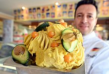 Deutsche Eis-Kreation f&uuml;r die Weltmeisterschaft - Foto: Uli Deck/dpa