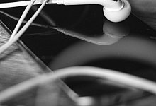 Ein 47-j&auml;hriger Vater von vier Kindern wollte einem Arbeitskollegen Tierfilme aus Afrika zeigen. Doch auf dem Handy lief ein Kinderporno. - Pixabay (Symbolbild)