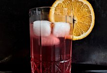 Cocktail «Red Carpet» - Doreen Hassek/hauptstadtkueche.blogspot.com/dpa-tmn