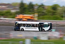 Selbstfahrender Bus in Regelbetrieb - Andrew Milligan/PA Wire/dpa/Archivbild