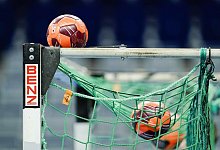 Handball - Foto: Uwe Anspach/dpa