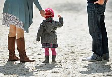 Milliardenforderungen gegen&uuml;ber s&auml;umigen Unterhaltszahlern. - picture alliance / Andreas Gebert/dpa