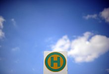 Per Sammelbus-App zum Ziel auch auf dem Land - picture alliance / dpa