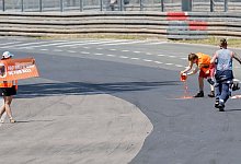 Klima-Aktivisten protestieren bei DTM-Rennen - Heiko Becker/HMB Media/ Heiko Becker/dpa