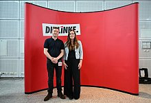 Martin Schirdewan und Janine Wissler nach der Wahl als Parteivorsitzende beim Bundesparteitag der Linken. - Martin Schutt/dpa