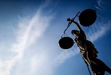 Justitia - Foto: David Ebener/dpa/dpa-tmn
