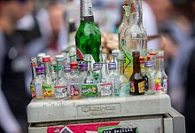 Alkoholsucht (Symbolfoto) - Thomas Banneyer/dpa