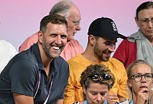 Dirk Nowitzki beim Tischtennis - Marijan Murat/dpa