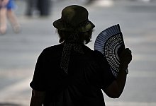 Waldbr&auml;nde und Hitzewellen wie derzeit in Europa stellen nach Angaben der Weltgesundheitsorganisation WHO ein zunehmendes Gesundheitsrisiko dar. - Arne Dedert/dpa