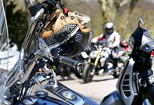 Motorrad Saisoner&ouml;ffnung - Roland Weihrauch/dpa