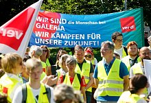 Warnstreik beim Warenhauskonzern Galeria Karstadt Kaufhof - Roland Weihrauch/dpa