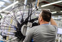 Fachkr&auml;fte - Christoph Schmidt/dpa