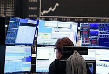 Die Aktienkurse stehen derzeit unter besonderer Beobachtung - Foto: Arne Dedert/dpa/dpa-tmn