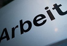 Arbeitsmarkt - Julian Stratenschulte/dpa