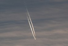 In Indonesien wird ein Flugzeug vermisst - Federico Gambarini/dpa