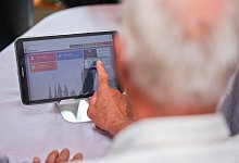 Videotelefonie bei Senioren - Foto: Jan Woitas/dpa-Zentralbild/dpa