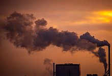 Abgase und CO2-Ausstoß - Jens Büttner/dpa