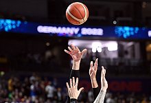 Beim Duell zwischen Georgien und der T&uuml;rkei lief im vierten Viertel die Uhr ganze 22 Sekunden herunter, obwohl die Partie nach einer Rangelei unterbrochen war. - Federico Gambarini/dpa