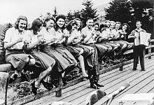 Fr&ouml;hliches Lachen - United States Holocaust Memorial Museum