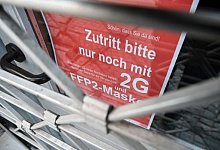 Wann ben&ouml;tige ich als Geimpfter einen zus&auml;tzlichen Corona-Test? Welche Maske muss getragen werden? - Felix K&auml;stle/dpa