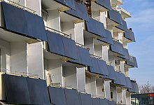 Sogenannte Balkonkraftwerke - Martin Schutt/dpa